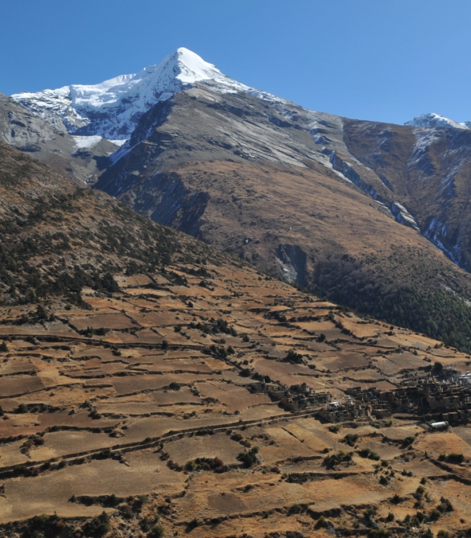 Pisang Peak (6091 m) Climbing